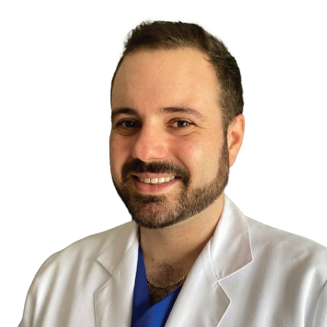 Dr. Fausto Raymond León Velasco